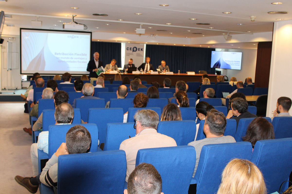 Cebek_'s tweet photo. Jornada con AXA “Incrementar el salario neto sin incrementar costes laborales” - Cebek https://t.co/Ldv2lw31AF @AXASegurosEs https://t.co/P8uHF1erF7