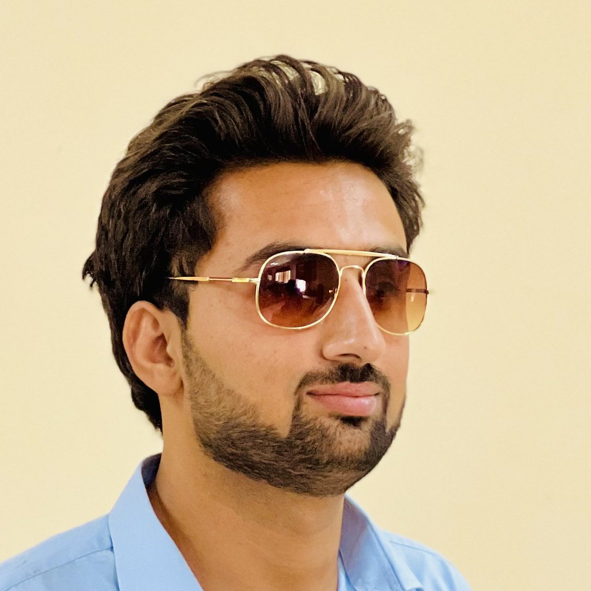 BadarAliKhalid1's tweet photo. #NewProfilePic https://t.co/OsnbnW0lXx