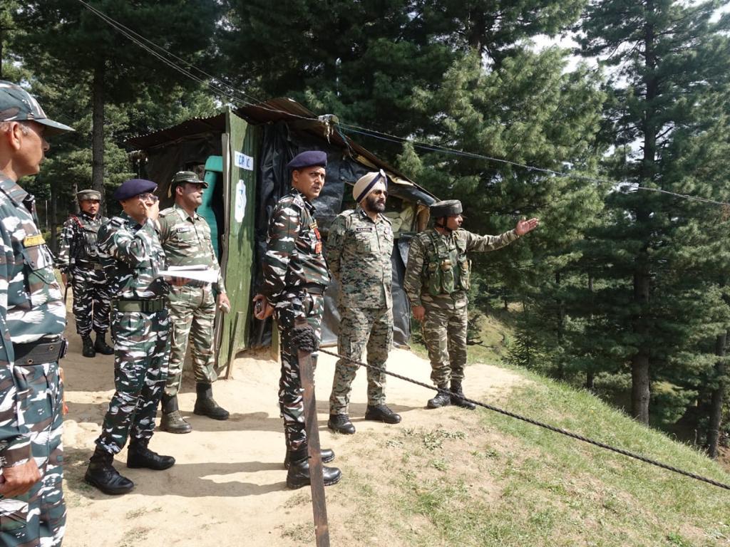 KOSCRPF's tweet photo. Sh. M.S Bhatia, IPS. IG @KOSCRPF visited coys of 14 Bn #CRPF in Keller #Shopian to review the operational preparedness.
He was briefed on the prevailing security situation by the Commanders and also interacted with the troops. 
@crpfindia
@MSBhatiaIPS https://t.co/94wno1jjAG