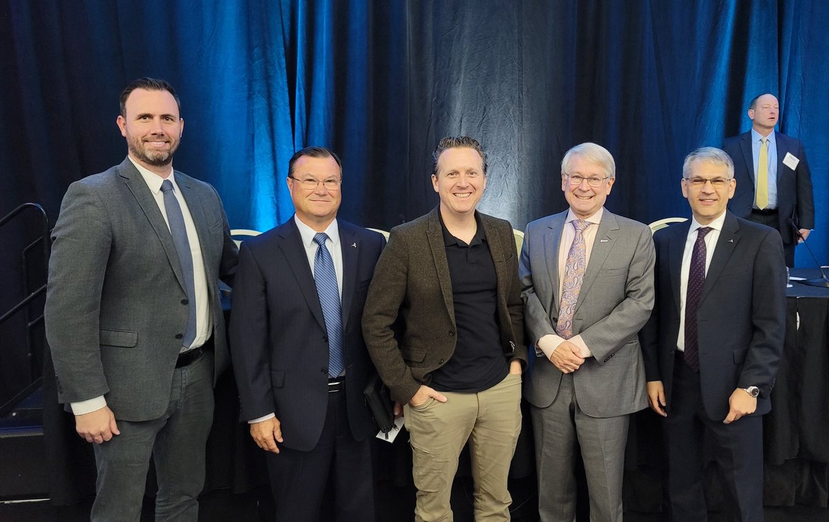 VTOLsociety's tweet photo. VFS Executive Director Mike Hirschberg chaired a great #AAM Manufacturers panel at the @AUVSI Hampton Roads Chapter, with @Systems_EP, @overair_inc, @elroyair &amp; @ElectraAero!
#eVTOL, #eSTOL, #eCTOL
https://t.co/Lwmh9BEy4f https://t.co/zZ8d07R28w