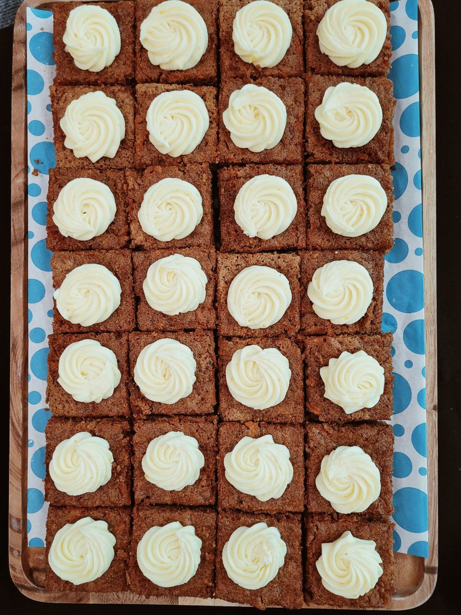 EatFooditude's tweet photo. There's nothing like baked sweet treats to add a little extra motivation to the afternoon 💙

#officeperks #baking #contractcatering #dublin https://t.co/QdODmuKBjP