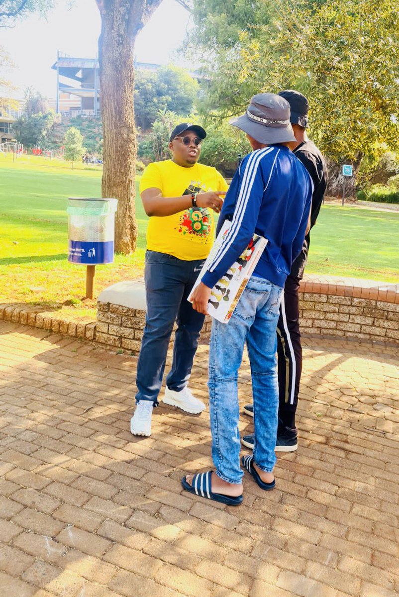 NoncebaMhlauli's tweet photo. Final Push at Wits University. Voting closes at 8pm. #VotePYA10 #VotePYA ๐ค๐๐ https://t.co/Ue4GQVeFJo