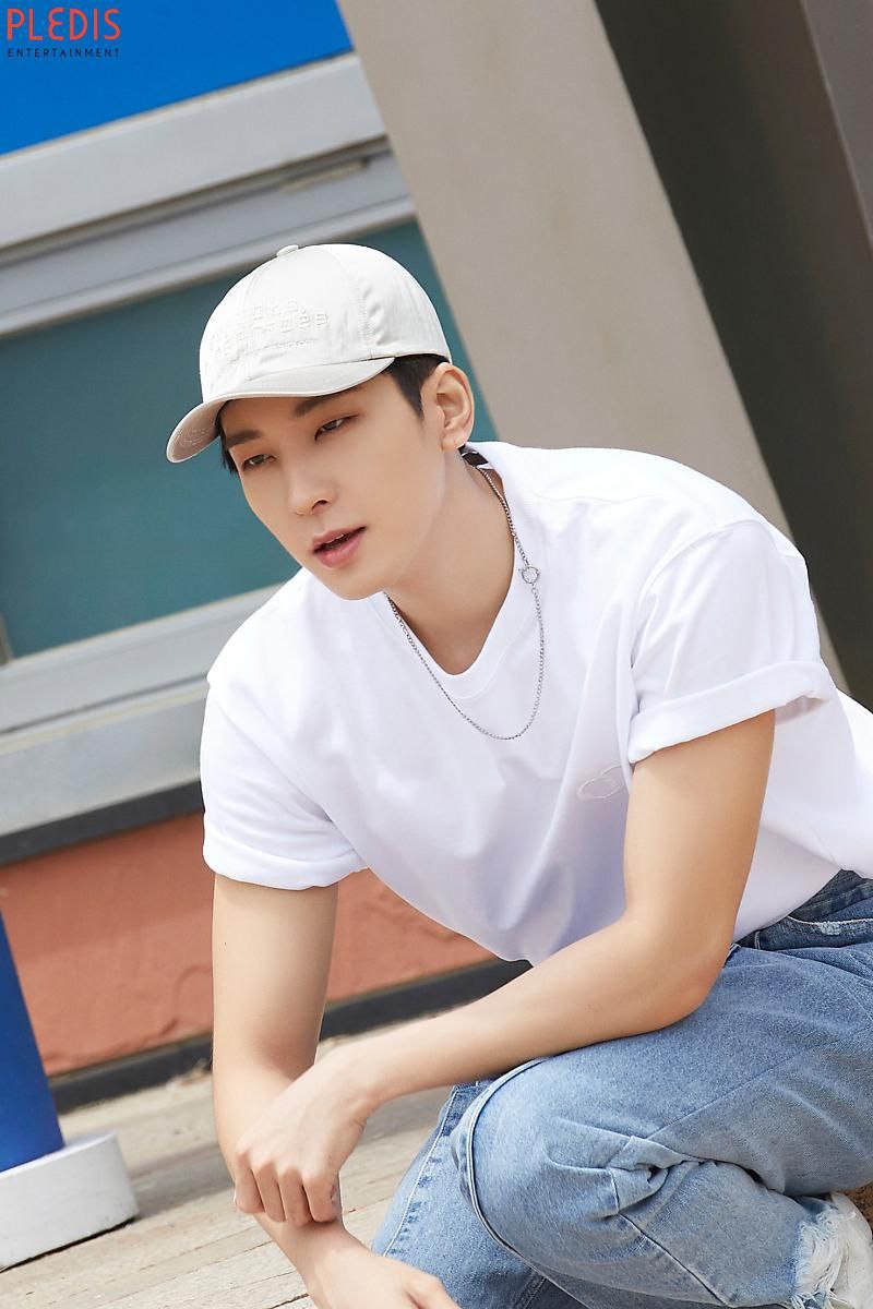 wonwoo_angel's tweet photo. A boquinha            quem beija https://t.co/6U20LIeAJX