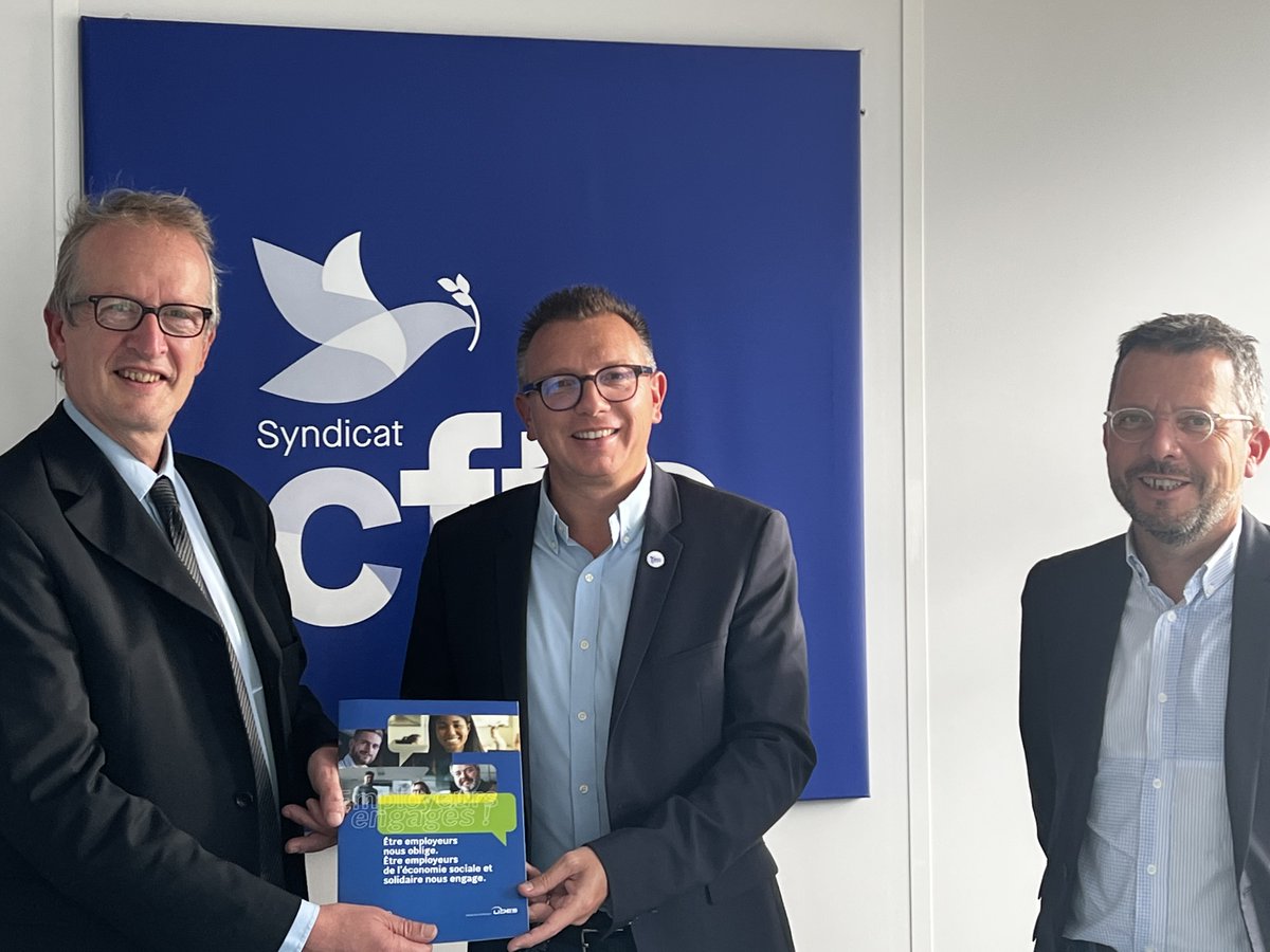 ChabanierCFTC's tweet photo. J'ai le plaisir d'accueillir ce mercredi Hughes Vidor et David Cluzeau, président et délégué aux affaires sociales de l' @UDESnationale pour parler #dialoguesocial, partage de la valeur et avenir du #Travail. https://t.co/aypeAXbHEv