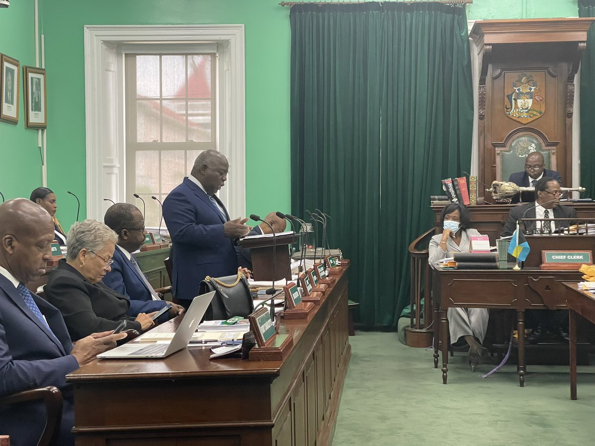 PM Davis reports to parliament about his first year’s accomplishments