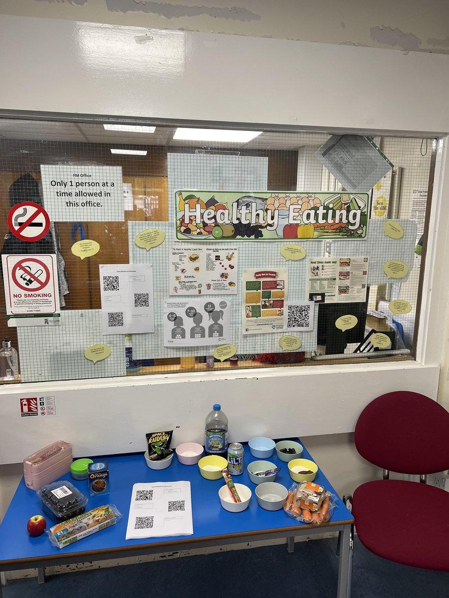 MissPetriex's tweet photo. Letham Parents Evening - Healthy Eating Information. #sharingthelearning @WlhwbChamps @LethamPrimary https://t.co/ypP64TmTgg