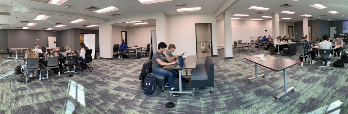 ms_pfau's tweet photo. My Rhet 101 students and I were so pumped to be the first class in our brand new Flex Lab! Amazing space for our speech workshopping! #ThisIsYork #YorkD205 https://t.co/Sw1RL970F9