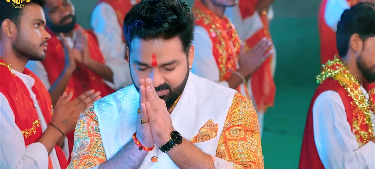 Shashank555T's tweet photo. हमारे #Power_star ❤@PawanSingh909 पवन भईया का नवरात्रि सॉंग आ गया आप लोग जरूर सुने
🙏🙏🙏😍😍😍😍😍🥰🥰🥰 https://t.co/scwmBxAfPF