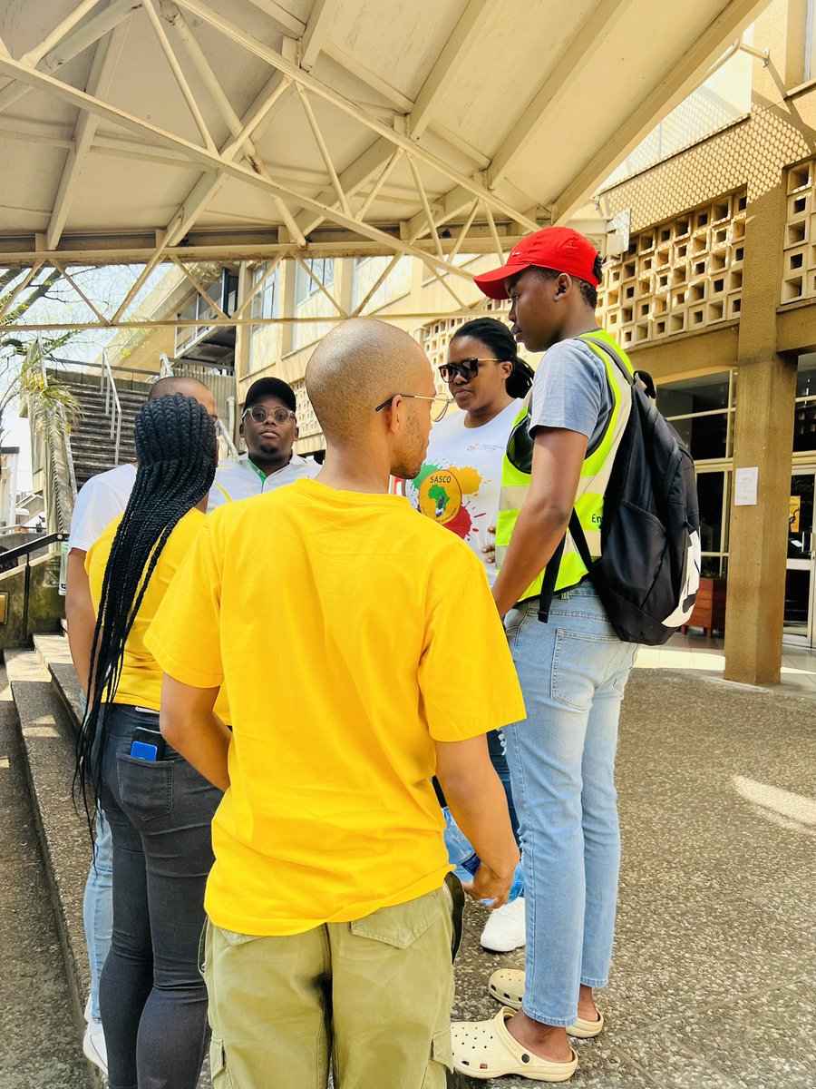 NoncebaMhlauli's tweet photo. Final Push at Wits University. Voting closes at 8pm. #VotePYA10 #VotePYA ๐ค๐๐ https://t.co/f3UBhvCujm