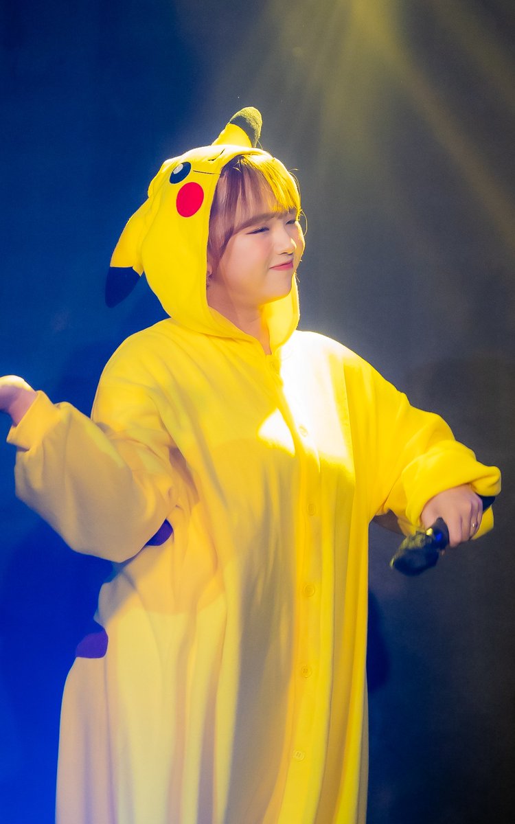 91ken2's tweet photo. 𝙃𝙖𝙥𝙥𝙮 𝘼𝙮𝙚𝙤𝙣 𝘿𝙖𝙮
22.0929
Happy Birthday🎊🎂🍬
 saturday Ayeon💞🎉
ピカチュウアヨン
💛💛💛💛💛💛
#SATURDAY 
#세러데이 #セロデイ @SATURDAY718_jp
#Happy_Ayeon_Day
#Happy_Birthday_Ayeon
#아연 #ayeon #アヨン @saturday718 https://t.co/bfQK240ESb