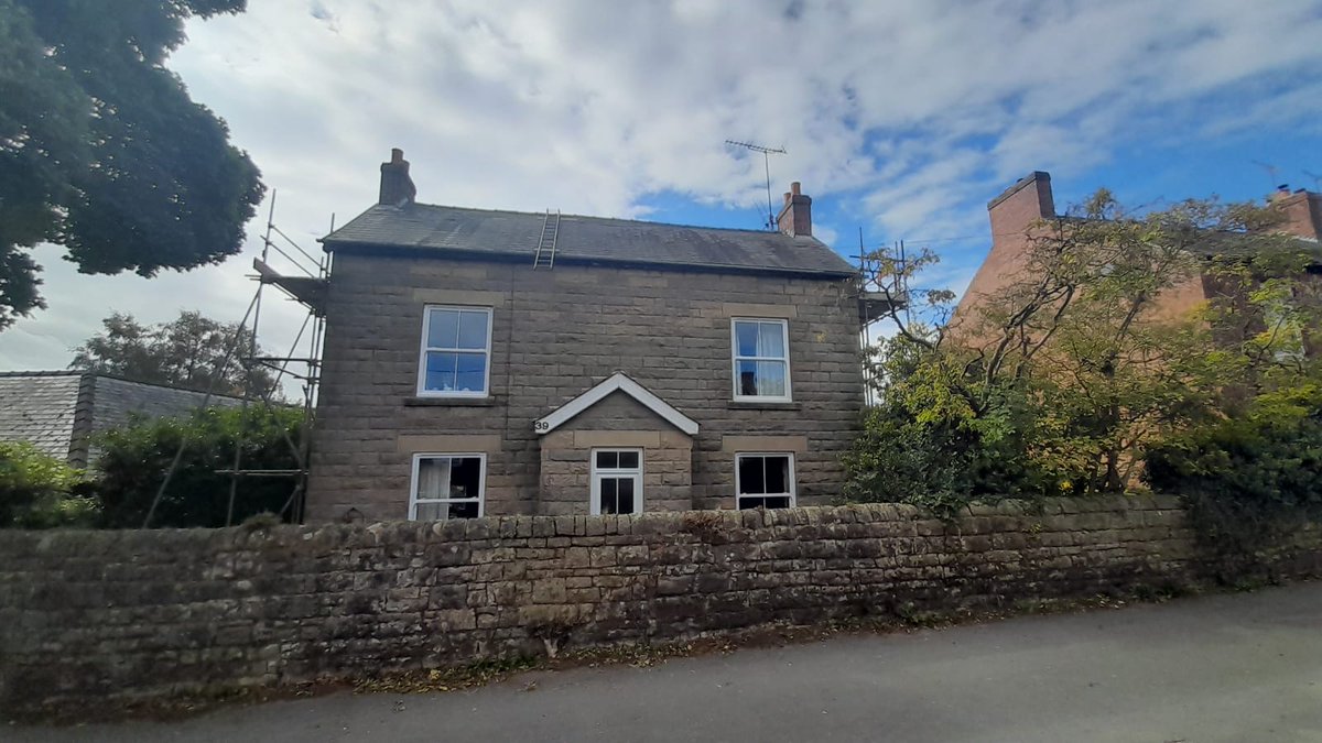 Highly satisfied customers in the crich area of Derbyshire with new sash sliding windows and a new uPVC door #Derbyshire #wimdows