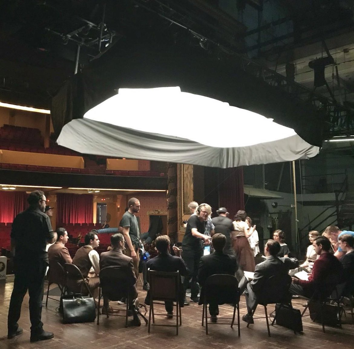 litegear's tweet photo. LiteTiles were used to brighten up the sets of the new Netflix film, Blonde 🎞️. Check out these behind-the-scenes images from CLT Cody Jacobs 👏

#litetile #litegear #setlighting #cinematography #marilyn #netflix #gaffer https://t.co/bvOjJl8bB4