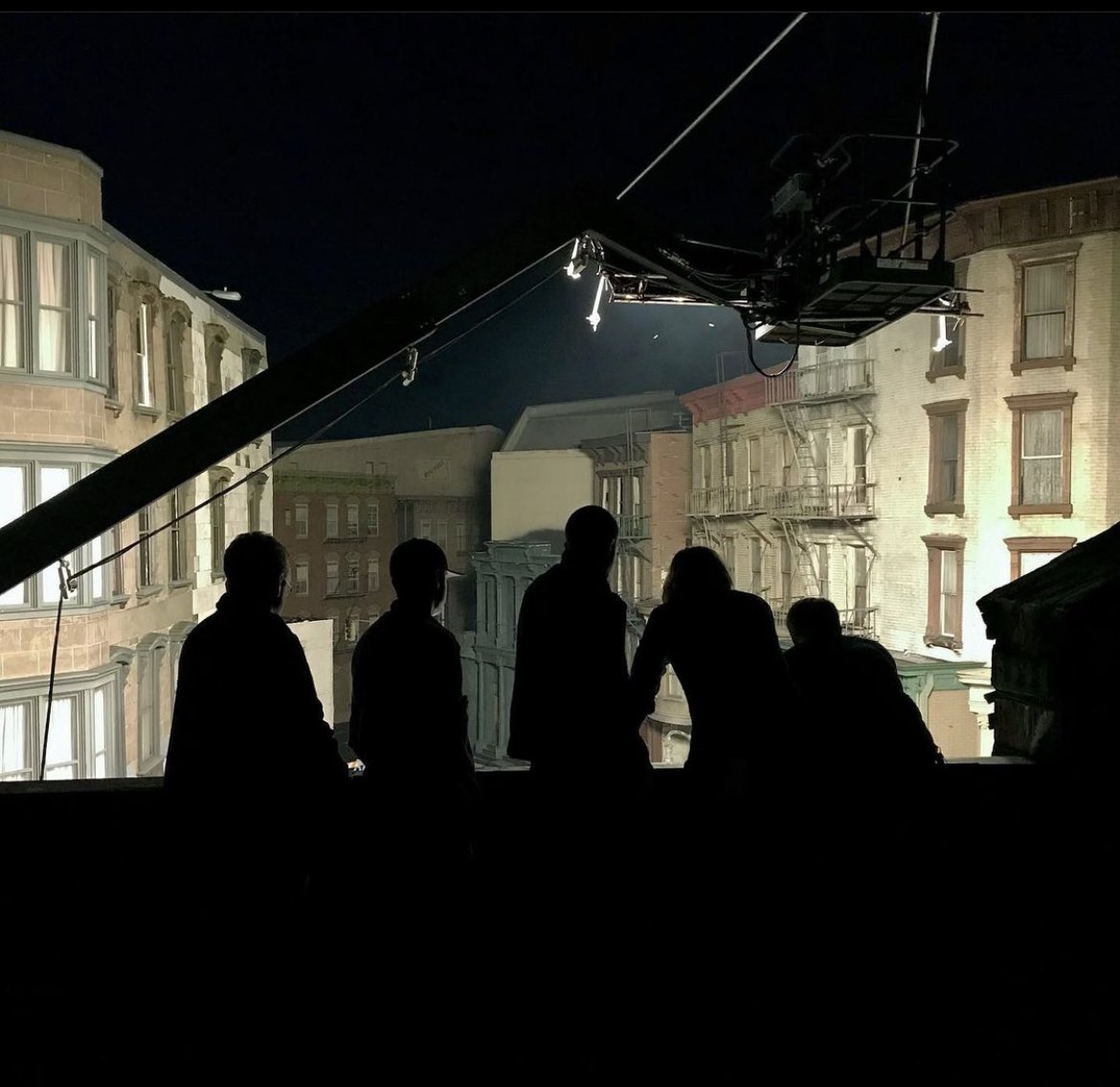 litegear's tweet photo. LiteTiles were used to brighten up the sets of the new Netflix film, Blonde 🎞️. Check out these behind-the-scenes images from CLT Cody Jacobs 👏

#litetile #litegear #setlighting #cinematography #marilyn #netflix #gaffer https://t.co/bvOjJl8bB4
