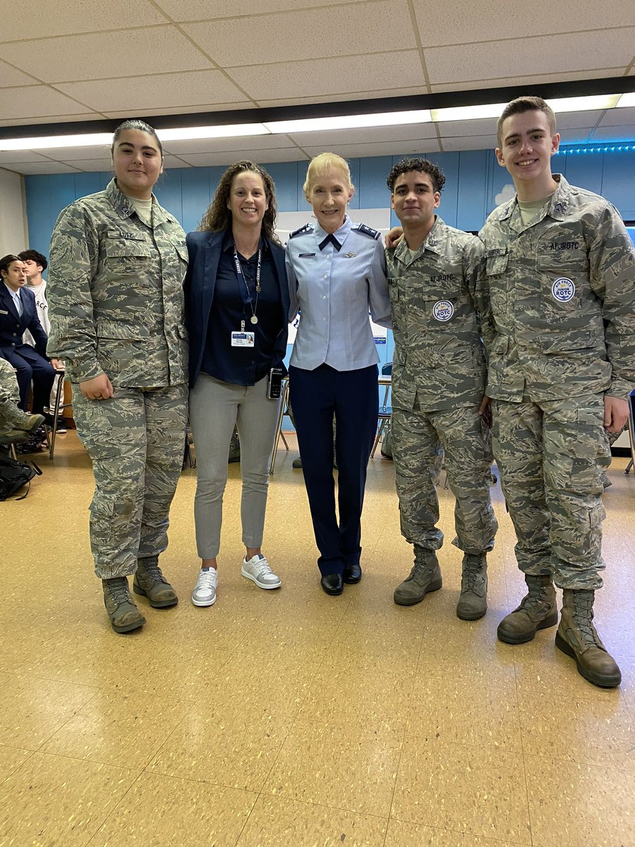 PeabodyHigh's tweet photo. We were honored to have the @usairforce  first female fighter pilot, Gen. Jeannie Leavitt visit with our ROTC students this morning. Students were thrilled to listen to her words of wisdom and leadership.#Tannerpride https://t.co/KBFaLsQS4O