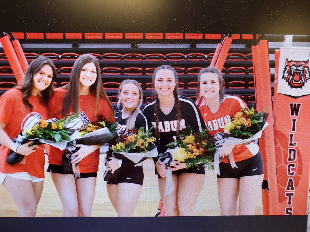 RabunVolleyball's tweet photo. Great Senior Night last night. We came away with another area win. Congratulations to all the seniors! @AJonesRCHS @abbye_carver @rabuncountyhigh https://t.co/6Fy2Ya7Qmq