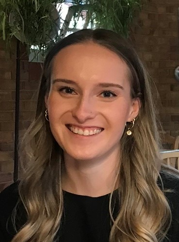 OU_Sport's tweet photo. MEET THE #TeamOUsport STAFF:
Meet Steph Walden, a Curriculum Manager on #OUE117 and #OUE119.
Fun fact: Steph has recently got into bouldering and is determined to master the overhang at her local bouldering wall. Any bouldering tips are welcome! #ECYSinduction2022 https://t.co/fk8lcDkqaW