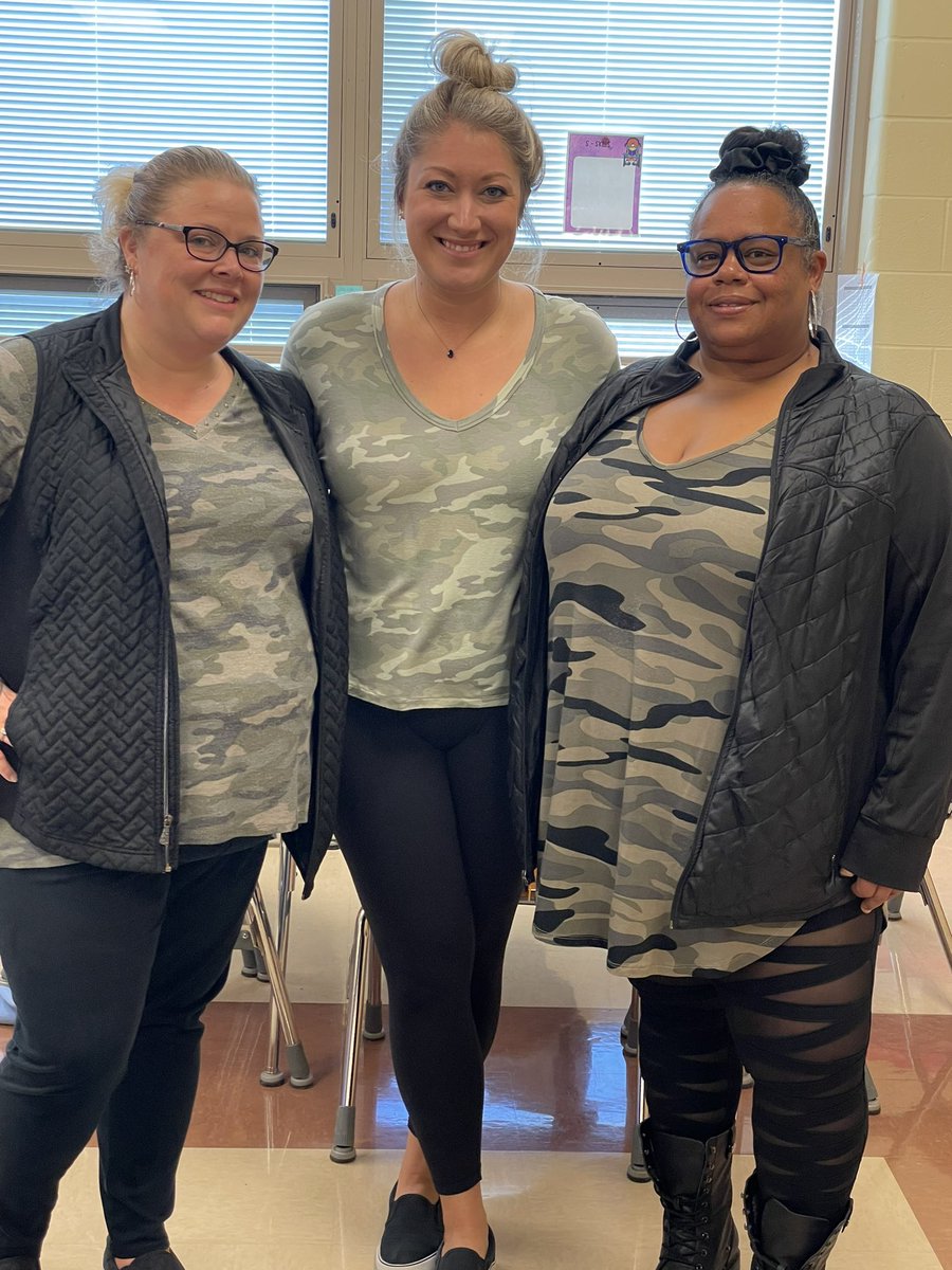 MrsFunston_RV's tweet photo. Twinsday here at the View! The best team around 💙 https://t.co/21AR7Dzy7b