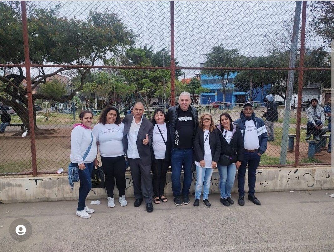 emerson1_de's tweet photo. Obrigado Carrãozinho pela Recepção e Apoio!
Festa linda 👏👏👏

#Eleições2022 #deputadoestadual #SP #podemos19 #emersondê19070 #juntossomosmaisfortes https://t.co/TfPzK6N88T