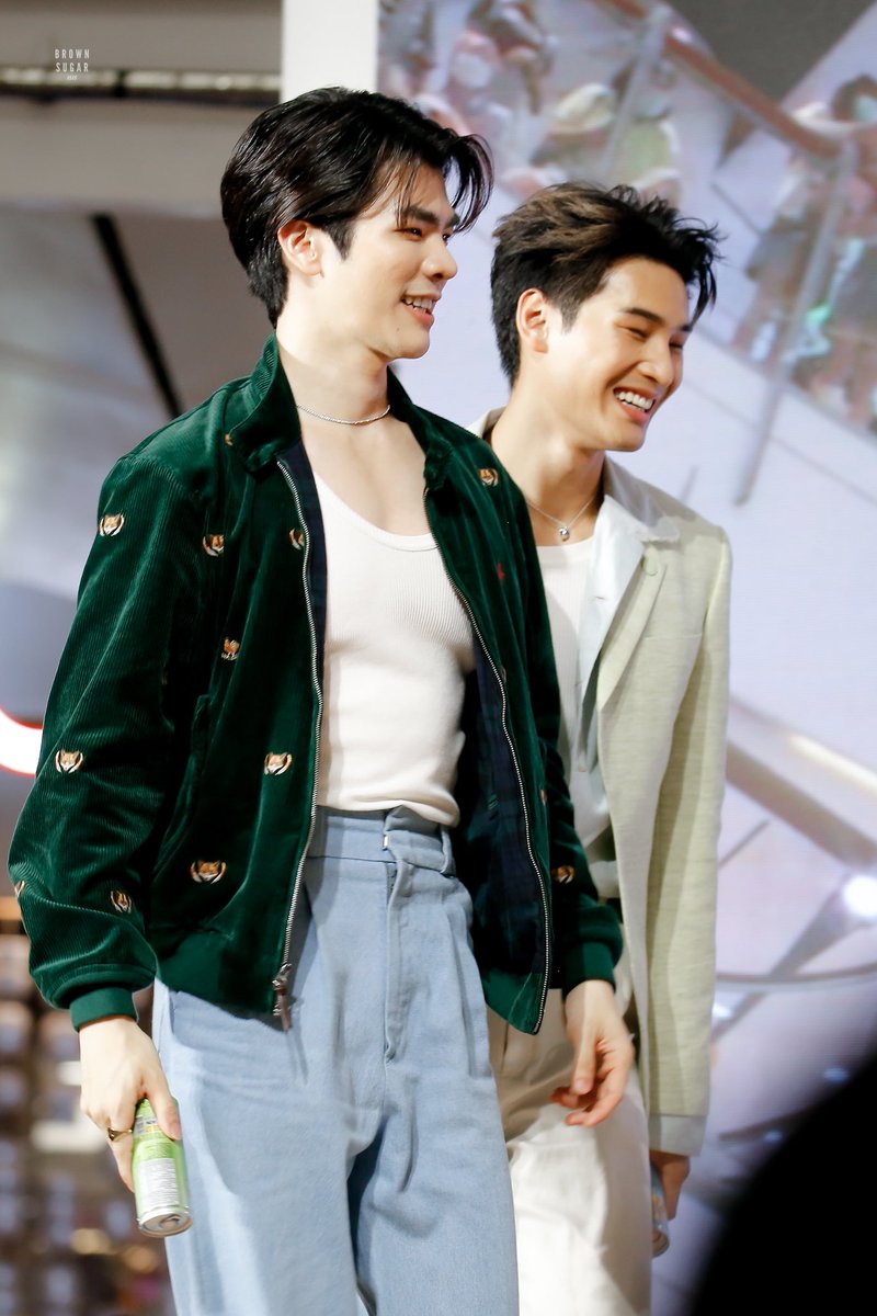 ชาหวานมาก

<a href="/milephakphum/">mile phakphum</a> ♡ <a href="/Nnattawin1/">Nnattawin</a> #MilePhakphum #Nnattawin
#มายอาโป #MileApo
#D7GrandOpeningxMileApo