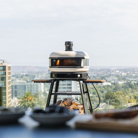 A thing of beauty and power🔥 Dome is the ultimate outdoor oven. Limited stock. Shop Gozney Dome now, at bit.ly/3KD56Ny 

@Socalbbqshop @gozney 

#gozneydome #teamgozney #cookingwithfire #pizza #pizzaoven #food #outdoors