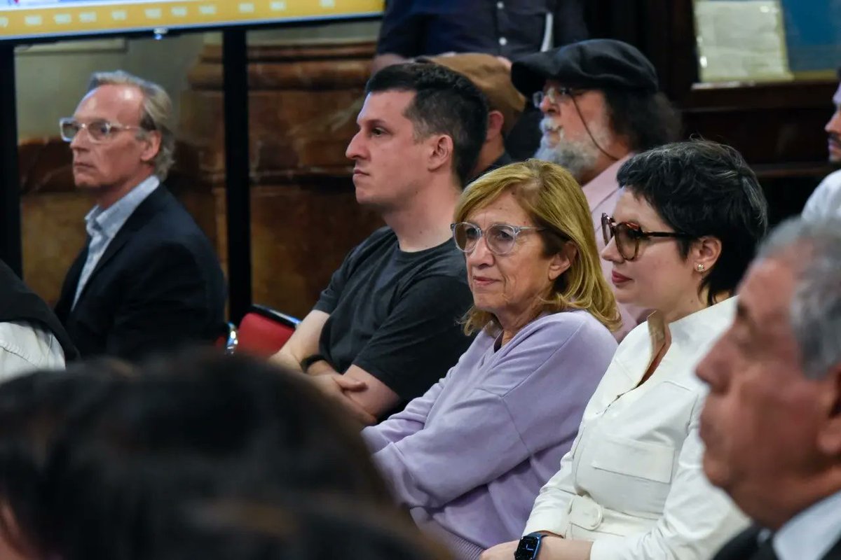 mrmartinez55's tweet photo. Por iniciativa de @carlosponce668, Natalia Chacur, @JCAlderete_CCC y @caliva_vero se presentó el Observatorio de la Deuda Pública de la Univ. de La Punta, San Luis. Disertaron, además, @alberto_rsaa y Alejandro Olmos Gaona. https://t.co/TqVqLs0uuO