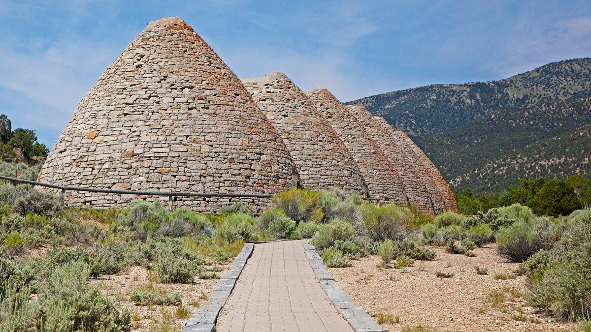 NVTourism's tweet photo. #Didyouknow that #NV is home to 24 #stateparks and one #nationalpark. Which #Nevada parks, monuments, or recreation areas have you seen in 2022? #explorenevada #TravelNevada #NVTourism #visitnevada #nevadastateparks https://t.co/5jFqWfWYtP