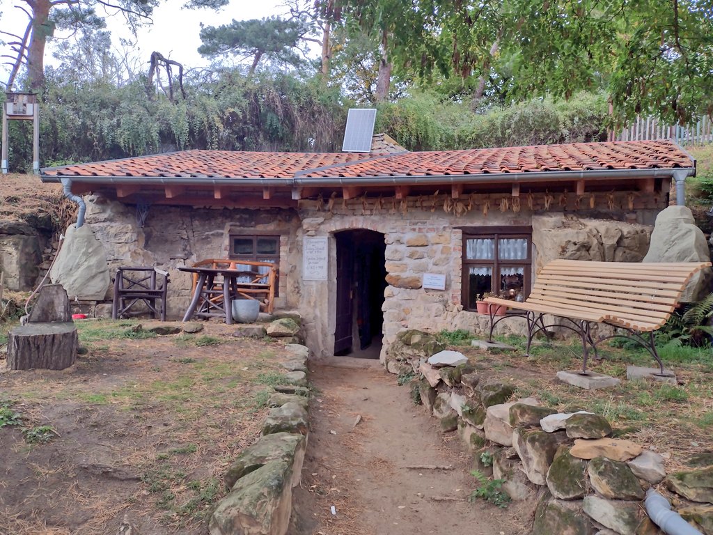 squirrelpics1's tweet image. Die Felsenwohnungen #Langenstein Wirklich sehenswert 😊