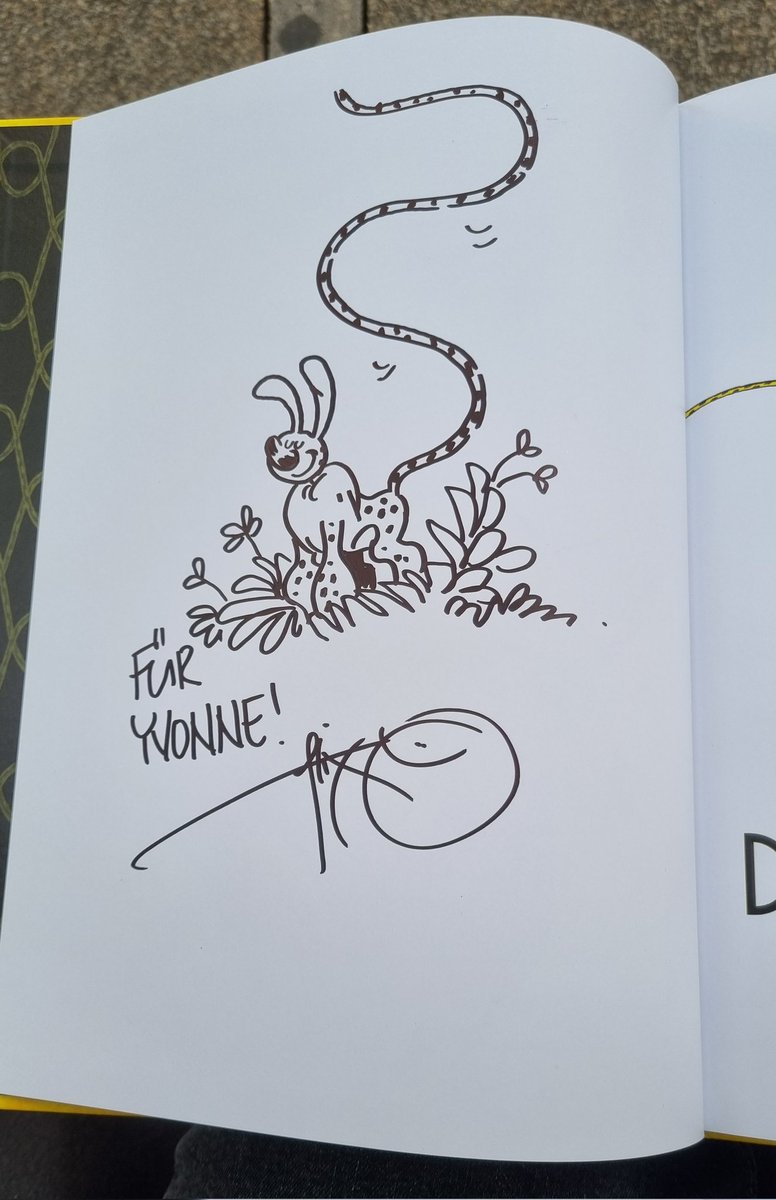 Xandra732's tweet photo. So ein aufregender Tag! Vielen Dank, @DerFlixxx für das tolle Bild und das überaus nette Gespräch! Bis zum nächsten Mal! 💛 #marsipulani #flixx #comics https://t.co/n3HpJlOl4q