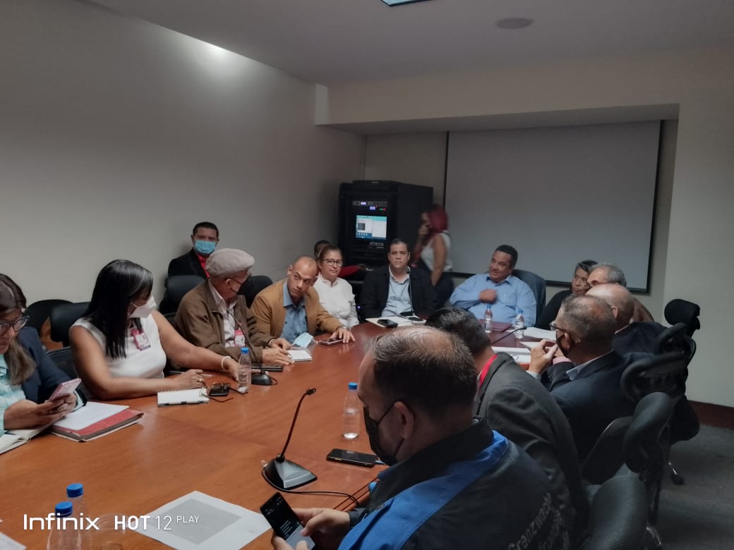 LaidelyPsuv's tweet photo. Nuestro gobernador @Gerardo4fPsuv en  derecho de palabra, ante la comisión de cultura y recreación, de la @asamblea_ven con motivo de exaltar la riqueza musical de El Conticinio, del maestro Laudelino Mejías. 

#an
#comisión 
#cultura
#28sep
#venezuelasecreceenamor https://t.co/rCiXquhHw1