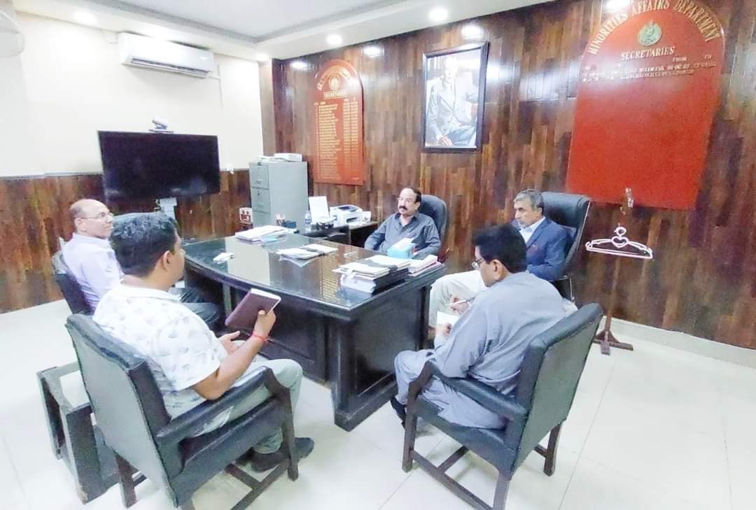 GiyanEssarani's tweet photo. #Provincial Minister for Minorities Affairs #Giyan Chand Essarani preside over an important meeting to review the damages to the religious places of minority community by recent flood.
@MediaCellPPP @presscmsindh https://t.co/YpC4tsFWg2