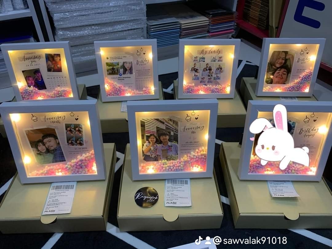 Sawvalakk's tweet photo. ✨🎁🤍 กล่องโฟมไฟ ขนาด 6x6 นิ้ว✨
🎀🎀 ขึ้นชื่อว่าภาพถ่าย มันล้วนเป็นความทรงที่เคยผ่านมาเสมอ 🤍🤍
➡️➡️ 350฿ ส่งฟรี
ทำเสร็จภายใน 1 วัน
ส่งสินค้าหลังโอน วันถัดไป
https://t.co/stfpHuOPNS
#กรอบกล่องไฟ #กรอบเขย่า #กล่องของขวัญ #ราคาถูก #วาเลนไทน์ #Valentineday #Rayongink https://t.co/dDTzKSB9Q6