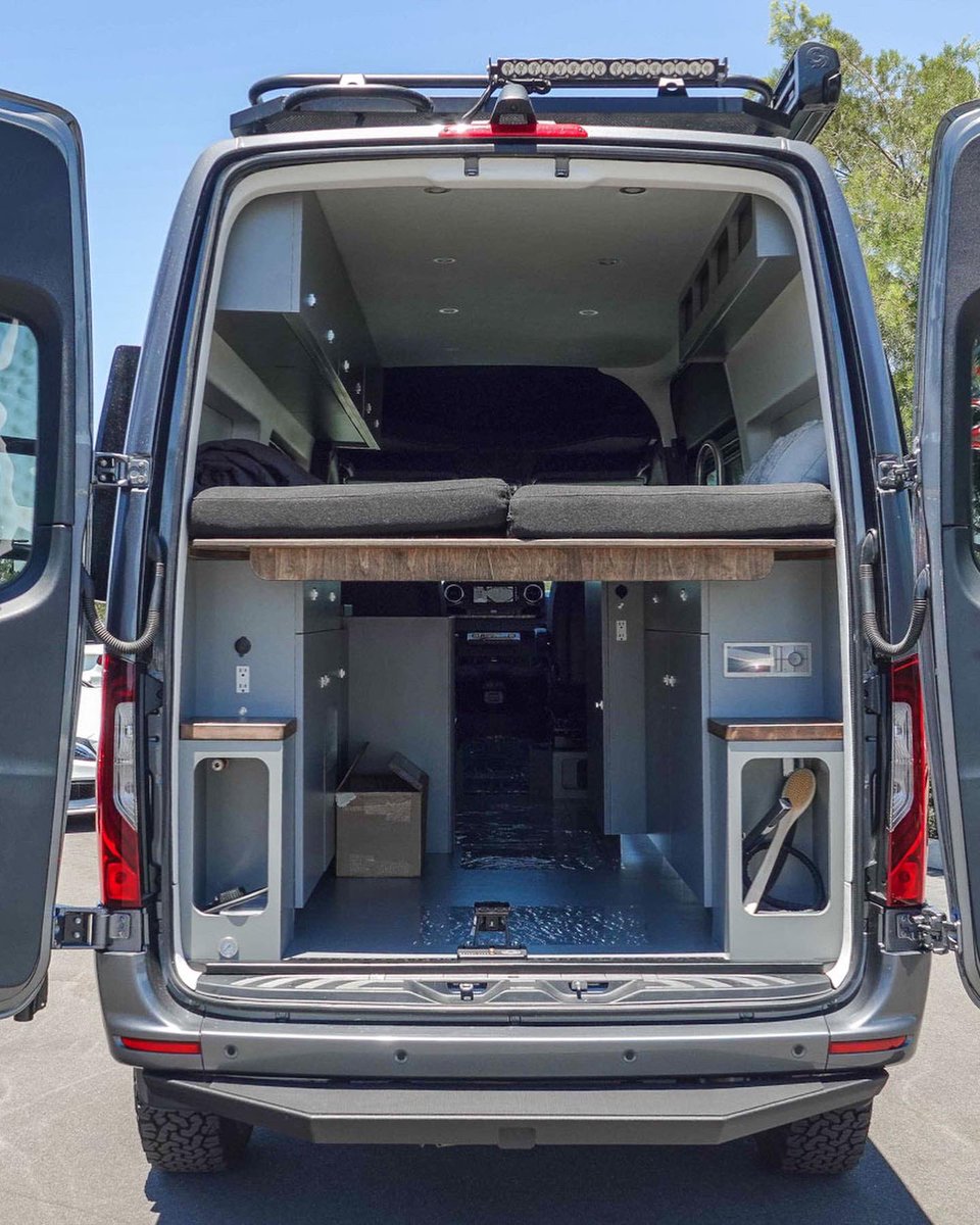 Brian Lopes tweet media