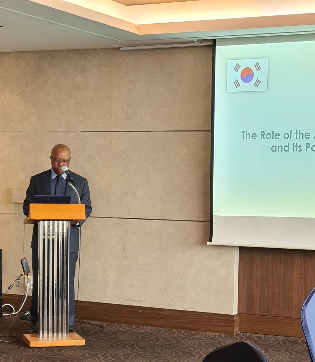 choi_afdb's tweet photo. #AfDB's recent mission to #Korea, led by Dr. Abdu Mukhtar, Director of the Industrial Development and Trade Department @AfDB_Group, hosted the information session and a meeting with the African Group of Ambassadors in #Seoul. https://t.co/sJk7yMFocs