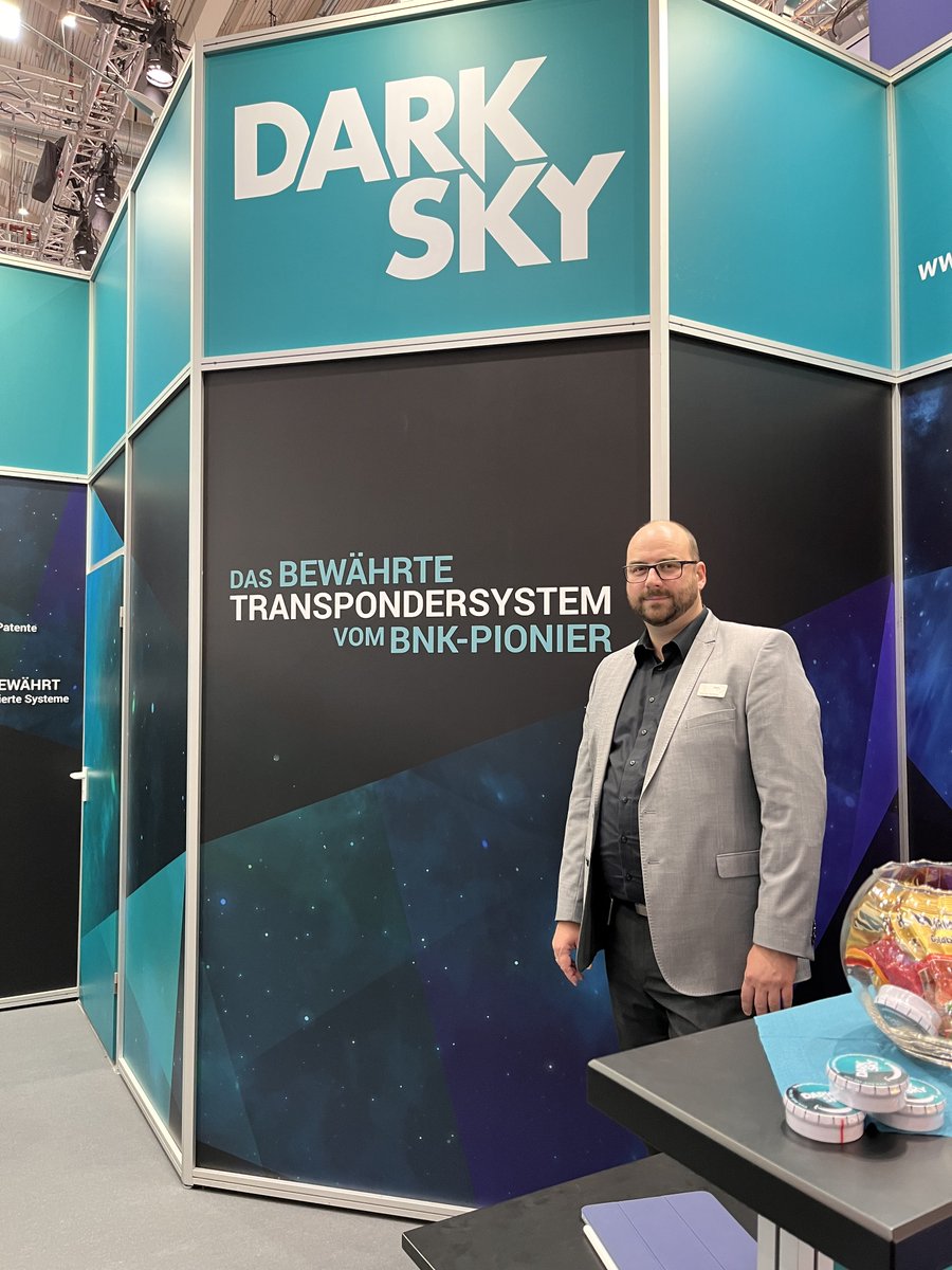 In hall A4 at #WindEnergyHamburg you can find the booth of Dark Sky, an ADLS (Aircraft Detection Lightning Systems) provider, that turns off wind turbine lighting when it is not needed! #windenergy #HamburgMesseCongress #theidealconnection #climatefirst
