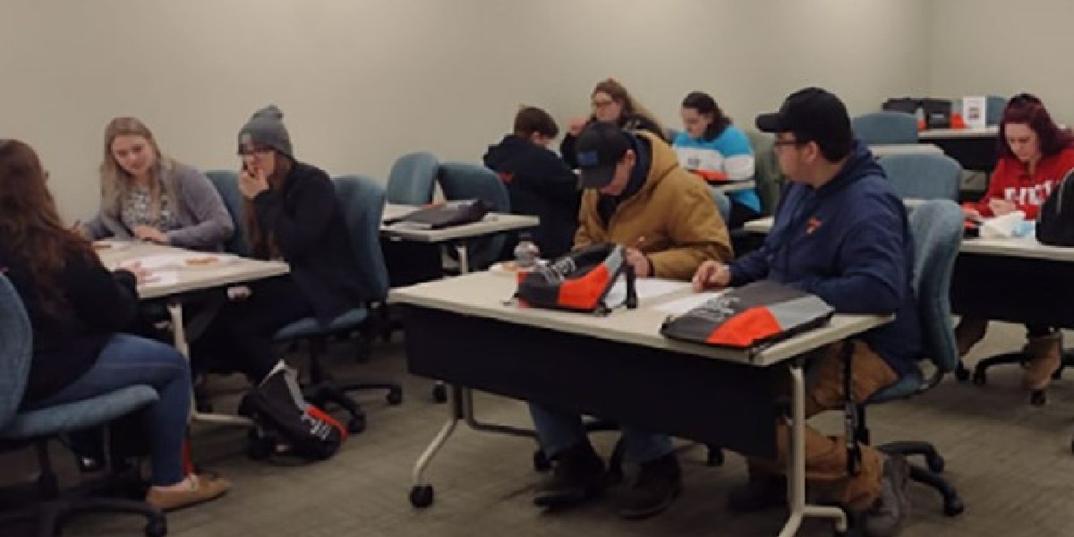 WorldEdUS's tweet photo. “Through this process, we were able to become more targeted and structured with how we approached teaching the skills alongside career exploration and goal setting.”

Learn how a Voices from the Field case study can help your program teach crucial skills: https://t.co/IKAJFw9Ztu https://t.co/YD2QLQ3qzc