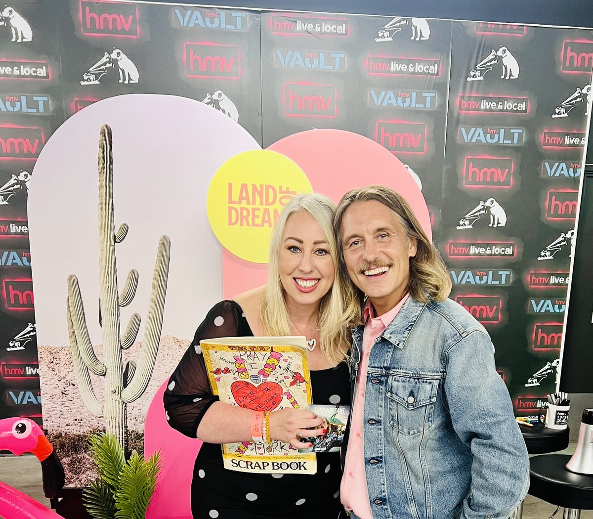 donnamclements1's tweet photo. One my best ever days! To meet @OfficialMarkO was something I thought would only happen in the ‘Land of Dreams’! Wait… He was just amazing - a truly beautiful soul… 
@hmvVault @kaideeclark #LandOfDreams #dreamscometrue https://t.co/b4okEx3EyJ