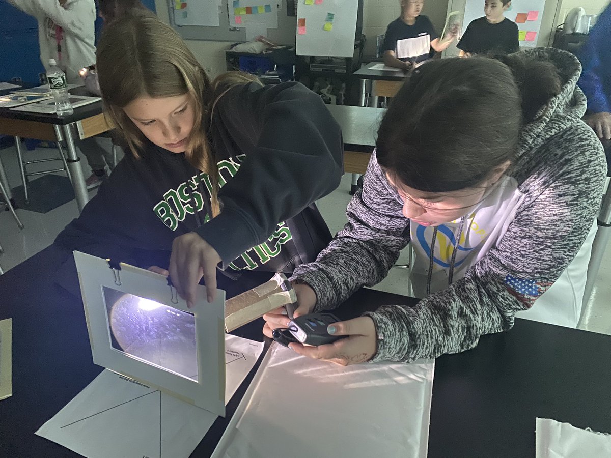 MrsEtense's tweet photo. How much light transmits or reflects using different materials? #6thgradescientists #exploringlight @OpenSciEd @MrsCEastShore @MrGenovaESMS @MrsSTEMilford https://t.co/KnMZB0PdAU