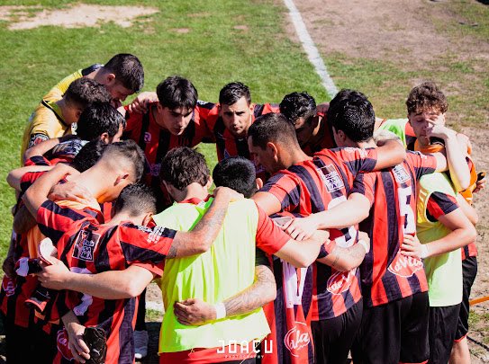 CACE_1934's tweet photo. Vamos nosotros 🔴⚫️ 

#daleCACE 
#elcuadrodelaciudad https://t.co/sGGbBKPUPw