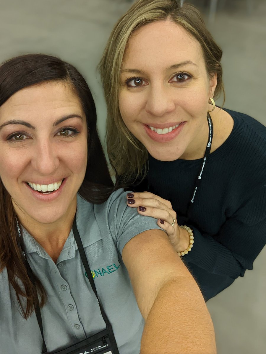 Always a good day when you run into <a href="/AnnaTeachesMLLs/">Anna Matis</a> #WIDA2022