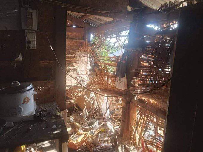 katycho22222's tweet photo. Yesterday in Kone Thar village, #Loikaw Tsp, Karenni State, a 55-year-old woman was killed. Two others were injured by indiscriminate artillery shells fired by Battalions 250 &amp; 442 of Myanmar SAC Terrorists. #2022Sept28Coup #WhatsHappeningInMyanmar https://t.co/dsDnDtJe8i