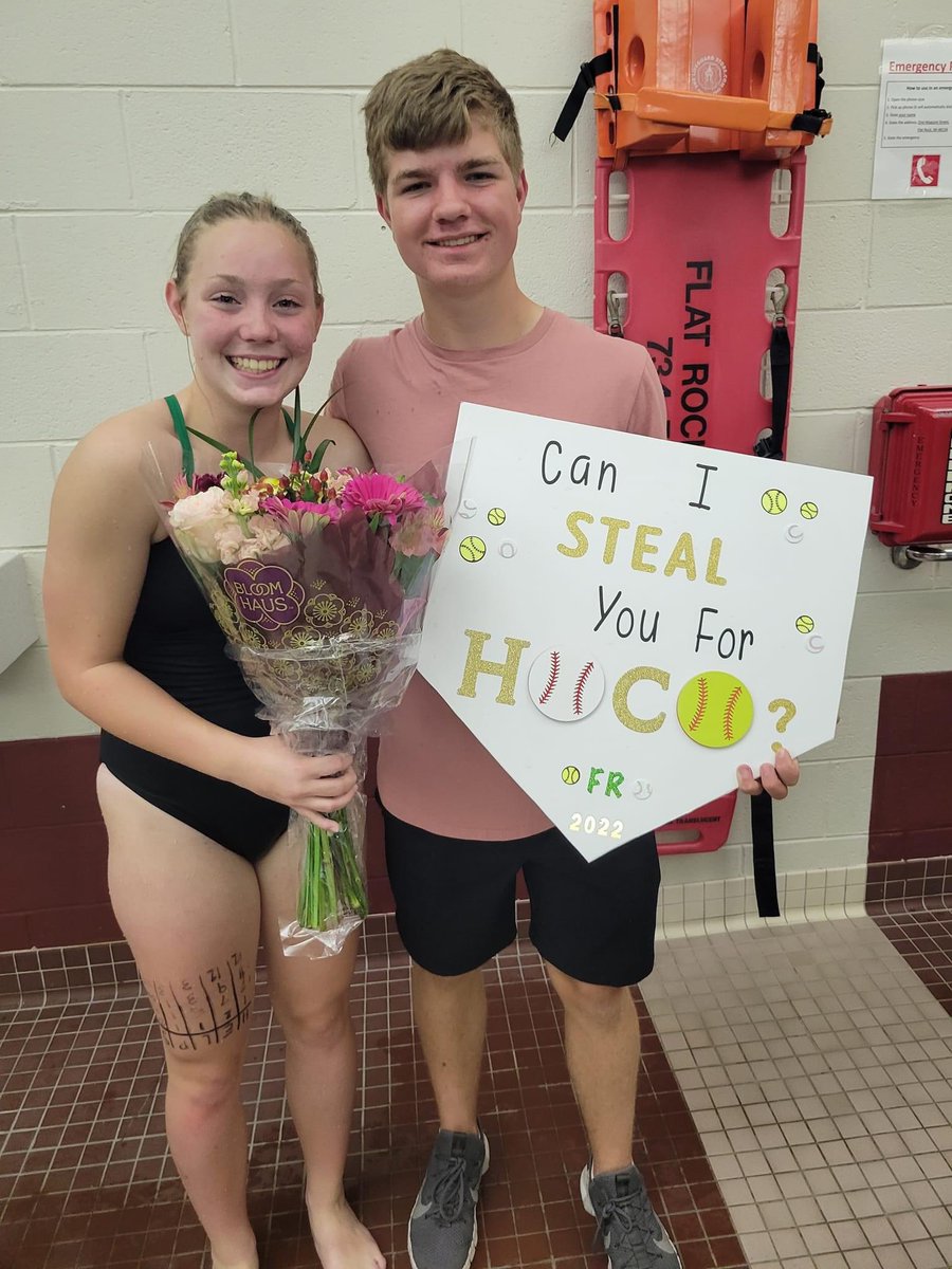 sms_rams_swim's tweet photo. Thank you for Pinking Out the Varsity Lady Rams swim meet last night. Victory over ❌uron, trips down the water slide, Coach jumps in the pool and two Hoco proposals! #BOTF #WARH 💚💛🐏💗 https://t.co/MXsWboXbCZ