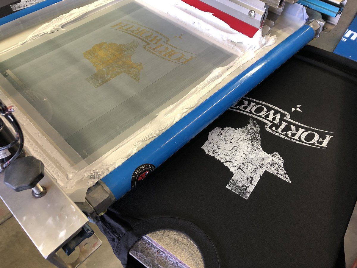 GraphicElephant's tweet photo. Down in Fort Worth, TX Setting up for @Impressionsexpo! Here’s a sample of the live demonstration will be printing in the @GoGSG booth. We will have an @mrcompanies manual and auto pumping out shirts.
#GoGSG #TheMRCompanies #ScreenPrinting #Tradeshows #ScreenPrintingEducation https://t.co/j8PVHkqc7i
