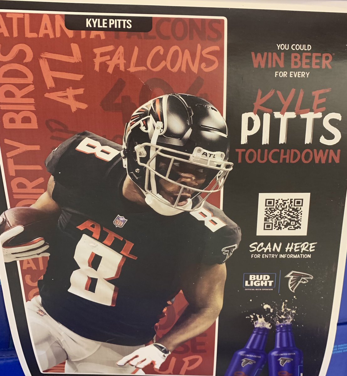 wsjohns88's tweet photo. Ok, Bud Light. I see you out here trying to reduce alcoholism. That’s awesome https://t.co/Ddo6Gn4bPs