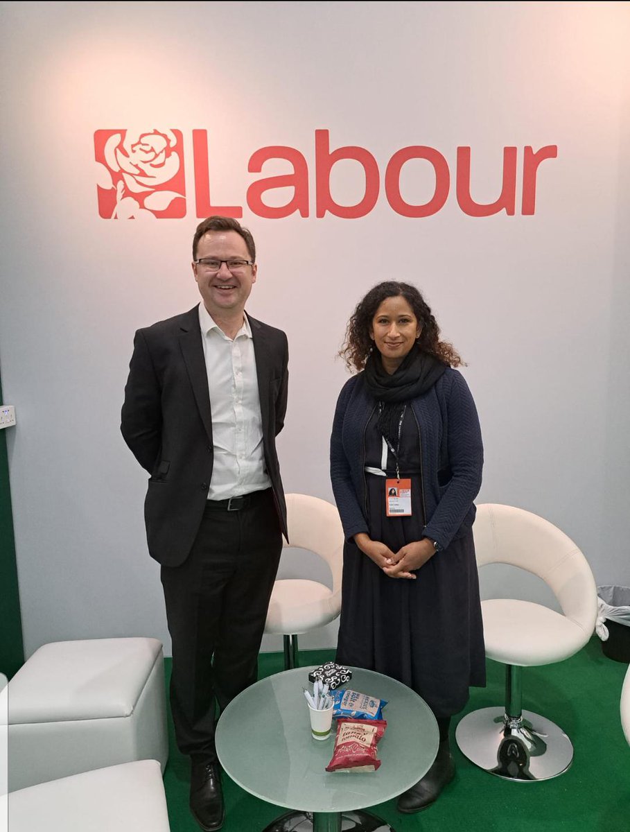 Was so great for our CEO @FarahNazeer to meet @AlexNorrisNN and discuss the need to ensure sufficient support is available for women and children experiencing abuse through the #CostOfLivingCrisis
