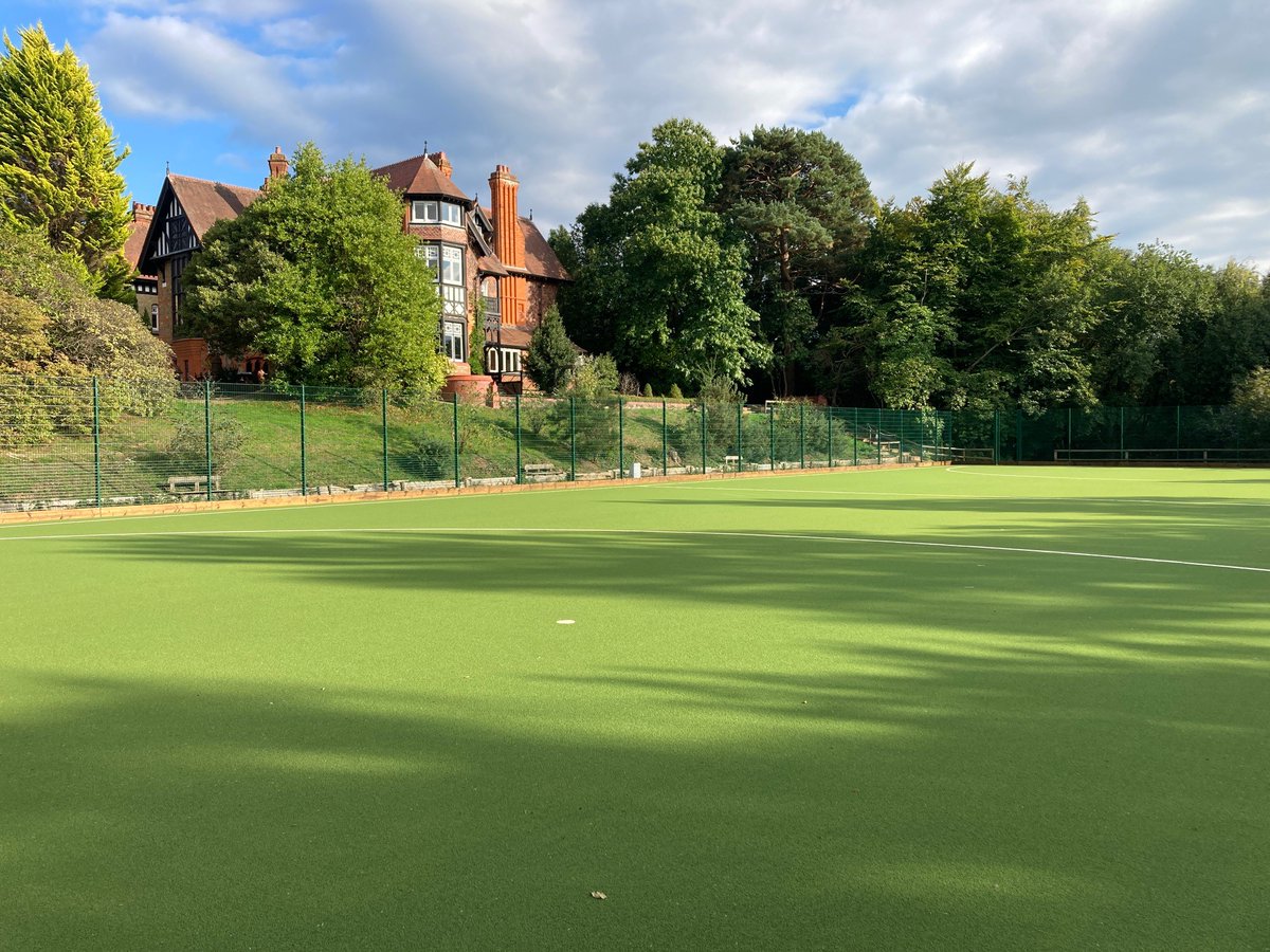 Fieldform2's tweet photo. Last week we were delighted to hand over the fully redeveloped sports pitch at Belmont School in Surrey. The project transformed some tired macadam courts into a facility suitable for several sports including hockey, tennis and netball. https://t.co/w6dcKGcGhL