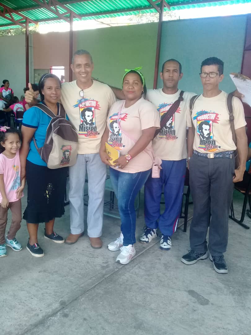 MCamataguaEARG's tweet photo. Congreso de la nueva época Educativa del municipio Camatagua con la participación de la Misión Ribas @maduro_en  @_LaAvanzadora @PartidoPSUV @PoetaLaya @misionribasarag https://t.co/JfzpCZYHfN