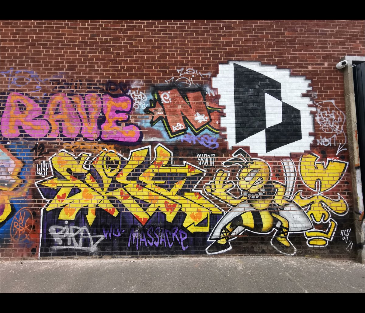 brumstreetart's tweet photo. brum.streetart Location: Digbeth - Birmingham UKβ
.
.
.
.
#streetart #birmingham #birminghamstreetart #BSA #graffiti #graffitiart #UK #urbangraffiti #graffitiworld #art #loopcolours #graff #instagraffiti #sprayart #spraypaint #urbanart #throwup #urbex #spraydaily #throwie https://t.co/AALui0w8Ox