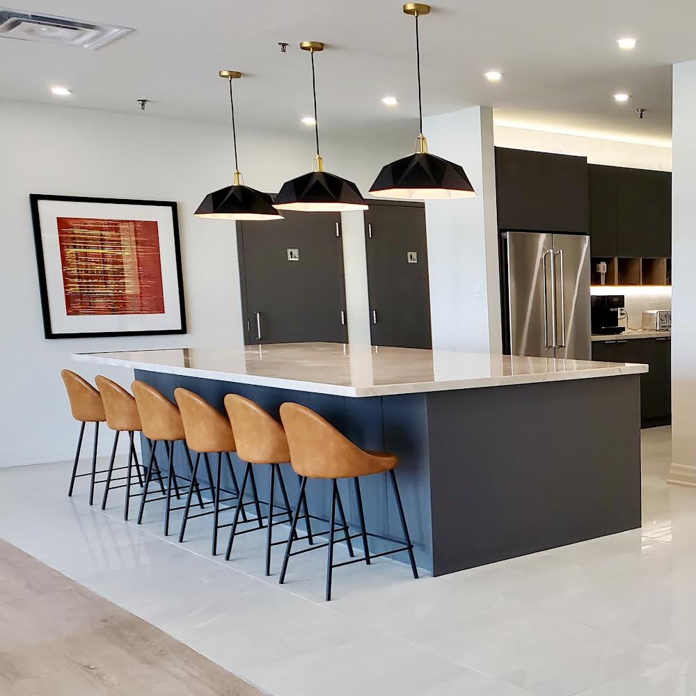 This commercial space was designed to be inviting and functional. This office has pockets for connection throughout the open concept design.

For more on our #commercialprojects, visit: kikiphukandesign.com/commercial