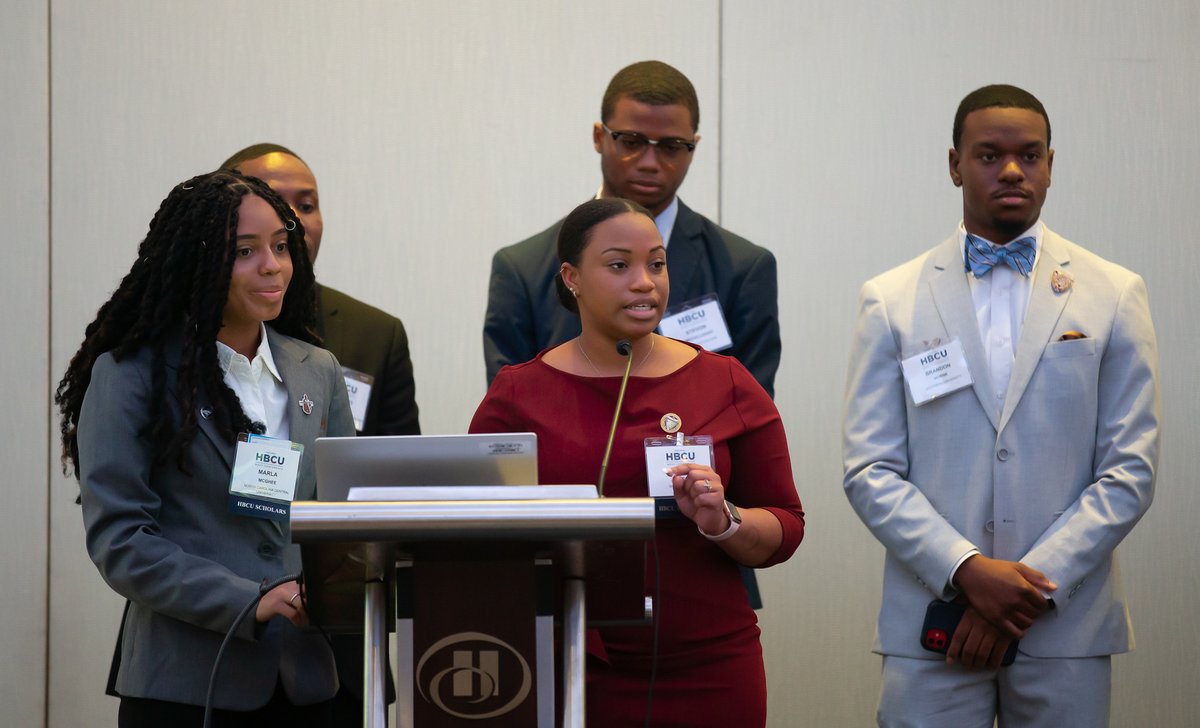 usedgov's tweet photo. 🎉Congratulations to the 2022 HBCU Scholar Mini MUREP Innovation &amp; Tech Transfer Idea Competition Teams! 💡Students shared innovative &amp; entrepreneurial ideas. More about #NASAMITTIC: https:/go.nasa.gov/NASAMITTIC. #SpaceToPitch @NASASTEM https://t.co/oPfop6pkSk