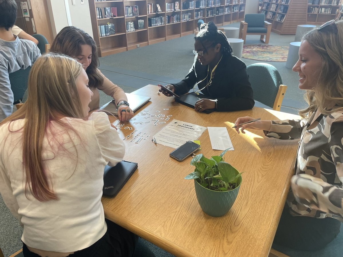 Working on team building @CPHS_TWolves with <a href="/LeanderHS_CTE/">Leander HS CTE</a> and <a href="/LISDCareers/">Leander ISD HR</a> #futureteachers #goldenchick